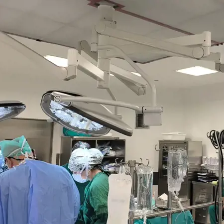 إنجاز طبي تركي يدخل الأدبيات العالمية: استبدال صمامَي قلب معاً لمريض بالتصلب الجانبي الضموري
