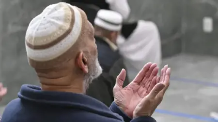 بمشاركة علي أرباش.. أصوات الدعاء تصدح من أجل فلسطين خلال صلاة الصبح بإسطنبول