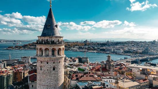 تركيا تعلن توسع المنح المجانية للطلاب العرب 2025–2026