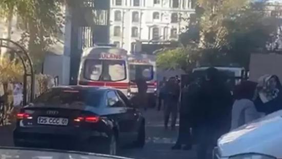 21 طالباً جُرحوا في تدافع خروج المدرسة بإرزورم 21 طالباً جُرحوا في تدافع خروج المدرسة بإرزورم