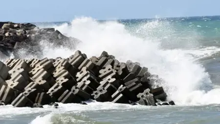 الأرصاد التركية تحذر من عاصفة في وسط وشرق البحر الأسود الأرصاد التركية تحذر من عاصفة في وسط وشرق البحر الأسود