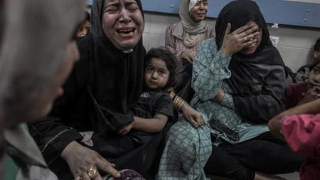 إسرائيل:" لن نمنع إيصال المساعدات الإنسانية من مصر إلى غزة"