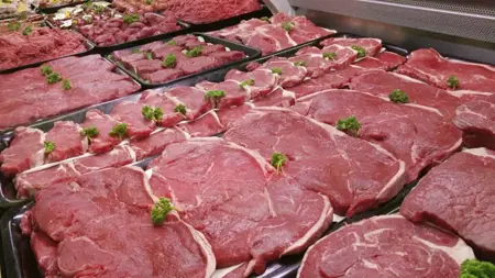 نقص في اللحوم الحمراء رغم تثبيت قرارات الأسعار ... ما السبب؟ نقص في اللحوم الحمراء رغم تثبيت قرارات الأسعار ... ما السبب؟