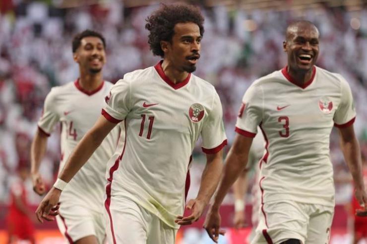 الوصف: المنتخب القطري