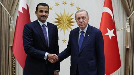أمير قطر يهنئ الرئيس أردوغان بمناسبة "15 تموز – يوم الديمقراطية والوحدة الوطنية"
