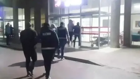 "بينهم عرب".. القبض على 18 مهاجرًا غير نظامي في ولاية باليكسير التركية "بينهم عرب".. القبض على 18 مهاجرًا غير نظامي في ولاية باليكسير التركية