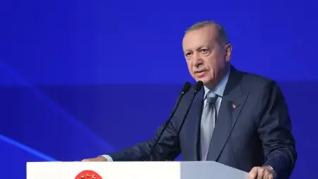 أردوغان من أخلاط: «الطريق نحو أناضول تمرّ من هنا» في ذكرى ملاذكرد الـ955