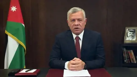 العاهل الأردني يدعو إلى "ضغط دولي على إسرائيل لوقف الحرب" العاهل الأردني يدعو إلى "ضغط دولي على إسرائيل لوقف الحرب"
