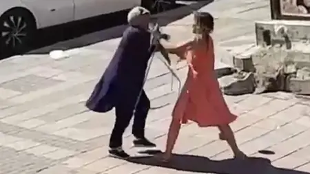 شرطة إسطنبول تقبض على امرأة  هاجمت المارة في إسنيورت شرطة إسطنبول تقبض على امرأة  هاجمت المارة في إسنيورت