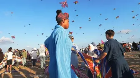 مهرجان للطائرات الورقية يُقام في جنوب لبنان