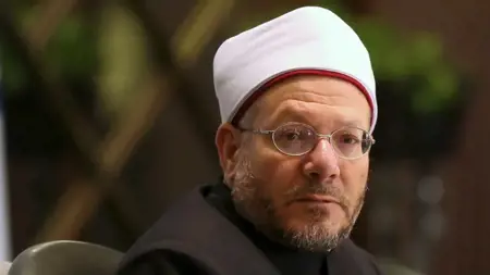 هل تقبيل الرجل لزوجته يفسد صيامه في رمضان؟ .. مفتي مصر يجيب هل تقبيل الرجل لزوجته يفسد صيامه في رمضان؟ .. مفتي مصر يجيب