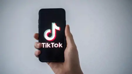  الاتحاد الأوروبي يحظر الـ  TikTok على موظفيه