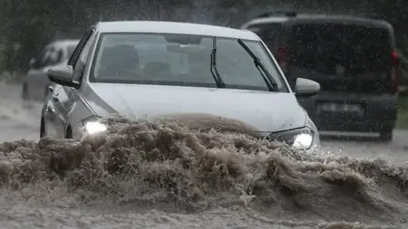 تحذيرات من هطول أمطار غزيرة في 4 ولايات تركية تحذيرات من هطول أمطار غزيرة في 4 ولايات تركية