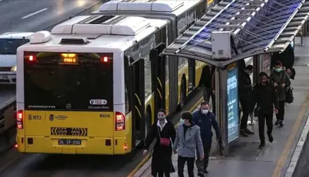 إلغاء مجانية المواصلات لمن بلغوا ٦٥ عاماً في تركيا إلغاء مجانية المواصلات لمن بلغوا ٦٥ عاماً في تركيا