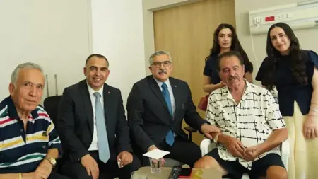 نائب حزب العدالة والتنمية يزور الفنان إبراهيم تاتليسس