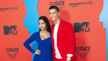 ثروة طائلة في انتظار جورجينا في حال قررت الانفصال عن كريستيانو رونالدو ثروة طائلة في انتظار جورجينا في حال قررت الانفصال عن كريستيانو رونالدو