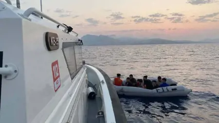 إنقاذ 43 مهاجراً غير شرعي في بودروم إنقاذ 43 مهاجراً غير شرعي في بودروم