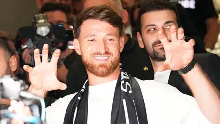 صالح أوزجان يصل إسطنبول لاستكمال انتقاله إلى بشيكتاش
