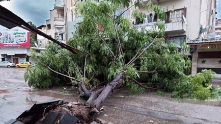 عاصفة مطرية قوية تضرب سوريا تخلف ضحايا وأضرار جسيمة
