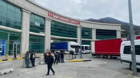 مرور أكثر من 5 ملايين مسافر عبر بوابة سارب الحدودية أهم بوابات تركيا مرور أكثر من 5 ملايين مسافر عبر بوابة سارب الحدودية أهم بوابات تركيا