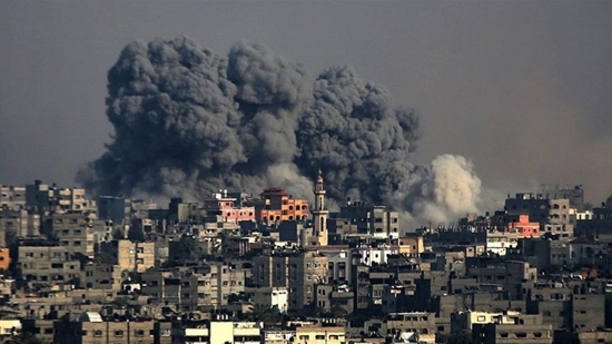 حماس تعلن مقتل 4 أسرى إسرائيليين وآسريهم خلال قصف غزة