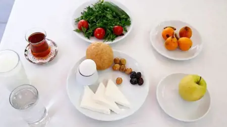 خبراء أتراك: الاستيقاظ على السحور في رمضان يقلل من وقت الجوع خبراء أتراك: الاستيقاظ على السحور في رمضان يقلل من وقت الجوع