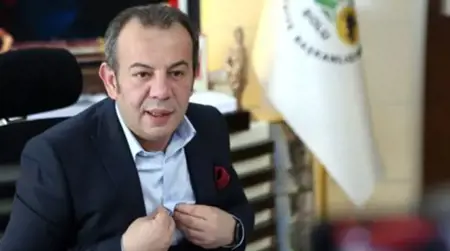 تركيا تفتح تحقيقاً مع عمدة بولو بسبب تحريضه ضد الأجانب تركيا تفتح تحقيقاً مع عمدة بولو بسبب تحريضه ضد الأجانب