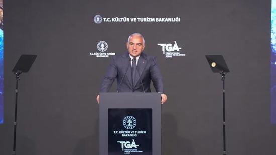 تركيا: 25.7 مليار دولار إيرادات السياحة في النصف الأول رغم «حرب المنطقة».. وإرسوي: جزيرة استقرار