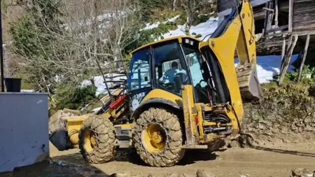 إخلاء 4 منازل في ولاية ريزي التركية إخلاء 4 منازل في ولاية ريزي التركية