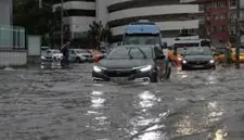 أمطار مفاجئة تضرب إسطنبول.. تحذيرات من طقس مضطرب مساء الغد