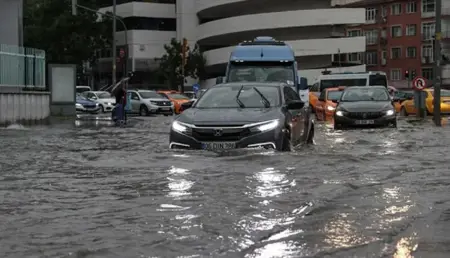 تركيا تستعد لعاصفة مطرية