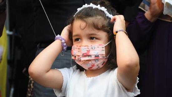 الطفلة برّا تنتصر على سرطان الدم وتحتفل بعيد ميلادها الخامس