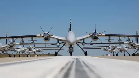 المسيرات التركية تحلق في سماء المملكة العربية السعودية المسيرات التركية تحلق في سماء المملكة العربية السعودية