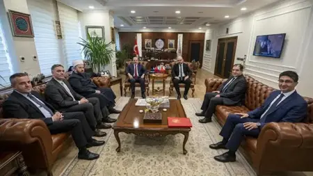 وزير العمل التركي يلتقي مع نظيره من الجبل الأسود أدروفيتش  وزير العمل التركي يلتقي مع نظيره من الجبل الأسود أدروفيتش