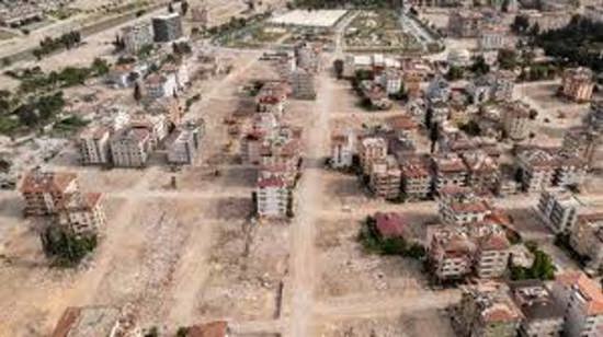 ضربة قانونية كبرى.. عقوبات في ملف “مساكن الزلازل”