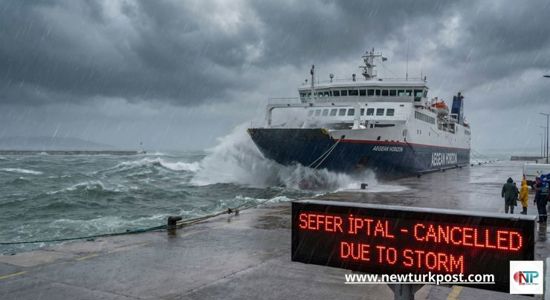 تنبيه للمسافرين.. العاصفة تلغي رحلات العبارات إلى الجزر غداً