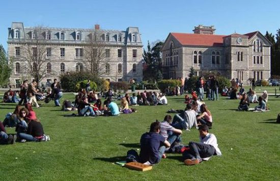 دليل التقديم للمنح الدراسية خطوة بخطوة