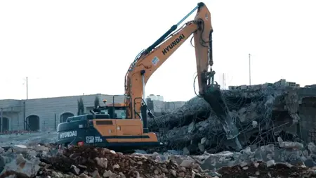 الاحتلال يبدأ هدم 26 مبنى فلسطينياً في جنين لإقامة مستوطنات في الضفة الغربية المحتلة