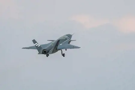 طائرة KIZILELMA تحلّق بسرعة 0.6 Mach في السماء