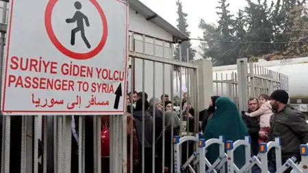 من أجل منع التكدس..فتح 3 بوابات حدودية في هاتاي أمام اللاجئين السوريين الراغبين بالعودة من أجل منع التكدس..فتح 3 بوابات حدودية في هاتاي أمام اللاجئين السوريين الراغبين بالعودة