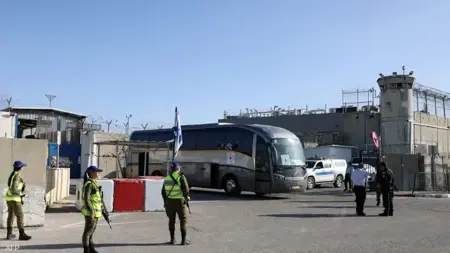 هل ستتأخر الصفقة بين غزة واسرائيل في اليوم الرابع من الهدنة المؤقتة! هل ستتأخر الصفقة بين غزة واسرائيل في اليوم الرابع من الهدنة المؤقتة!