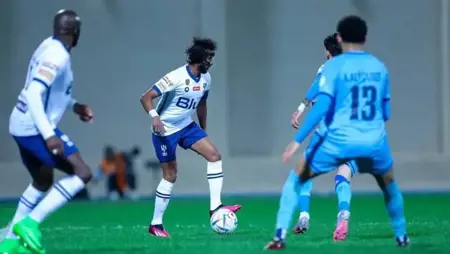 بعد غياب قرابة 5 أشهر.. ياسر الشهراني يعود للمنتخب السعودي بعد غياب قرابة 5 أشهر.. ياسر الشهراني يعود للمنتخب السعودي