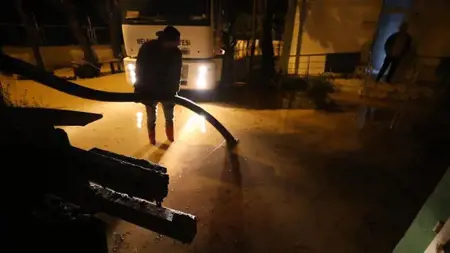 أمطار غزيرة تتسبب في فيضانات في إغدير أمطار غزيرة تتسبب في فيضانات في إغدير