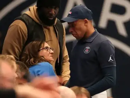 مبابي يتبرع بثلث راتبه مجبراً مبابي يتبرع بثلث راتبه مجبراً