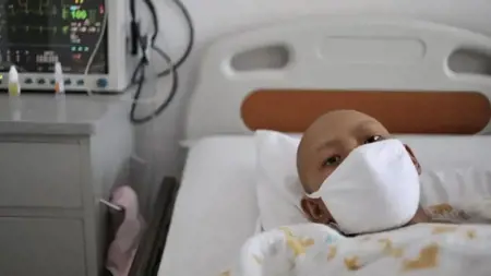 استمرار اعتصام  مرضى السرطان من اللاجئين السوريين أمام معبر باب الهوى استمرار اعتصام  مرضى السرطان من اللاجئين السوريين أمام معبر باب الهوى