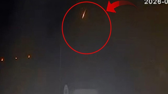 نيزك يضيء سماء إسطنبول فجراً.. وكاميرات ترصد لحظة سقوطه