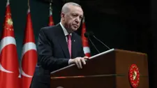 أردوغان يقدّم التعازي لعائلة شهيد