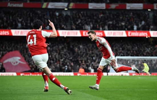 آرسنال يخرج منتصرًا من اختبار صعب أمام بورنموث