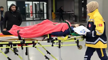 مغادرة معظم جرحى الزلزال مستشفيات مدينة إسطنبول مغادرة معظم جرحى الزلزال مستشفيات مدينة إسطنبول