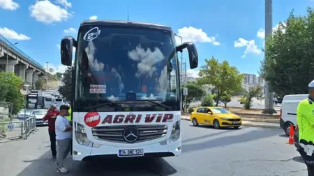 مصرع 11 شخصًا وإصابة 24 آخرين  جراء حادث مروع في أنقرة مصرع 11 شخصًا وإصابة 24 آخرين  جراء حادث مروع في أنقرة